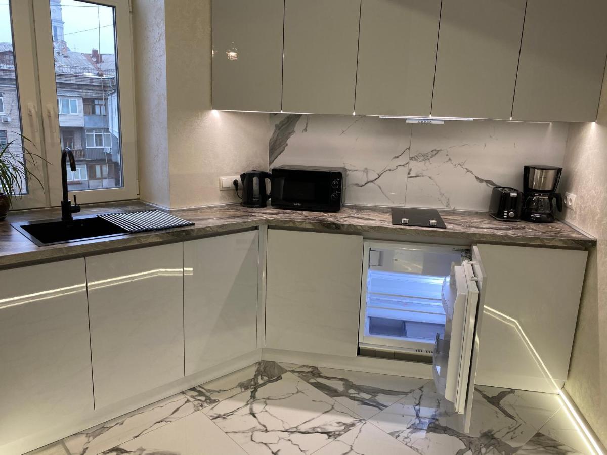 Panorama Luxury Apartment In The House With A Spire, A Historical Building In The City Centre Харков Екстериор снимка