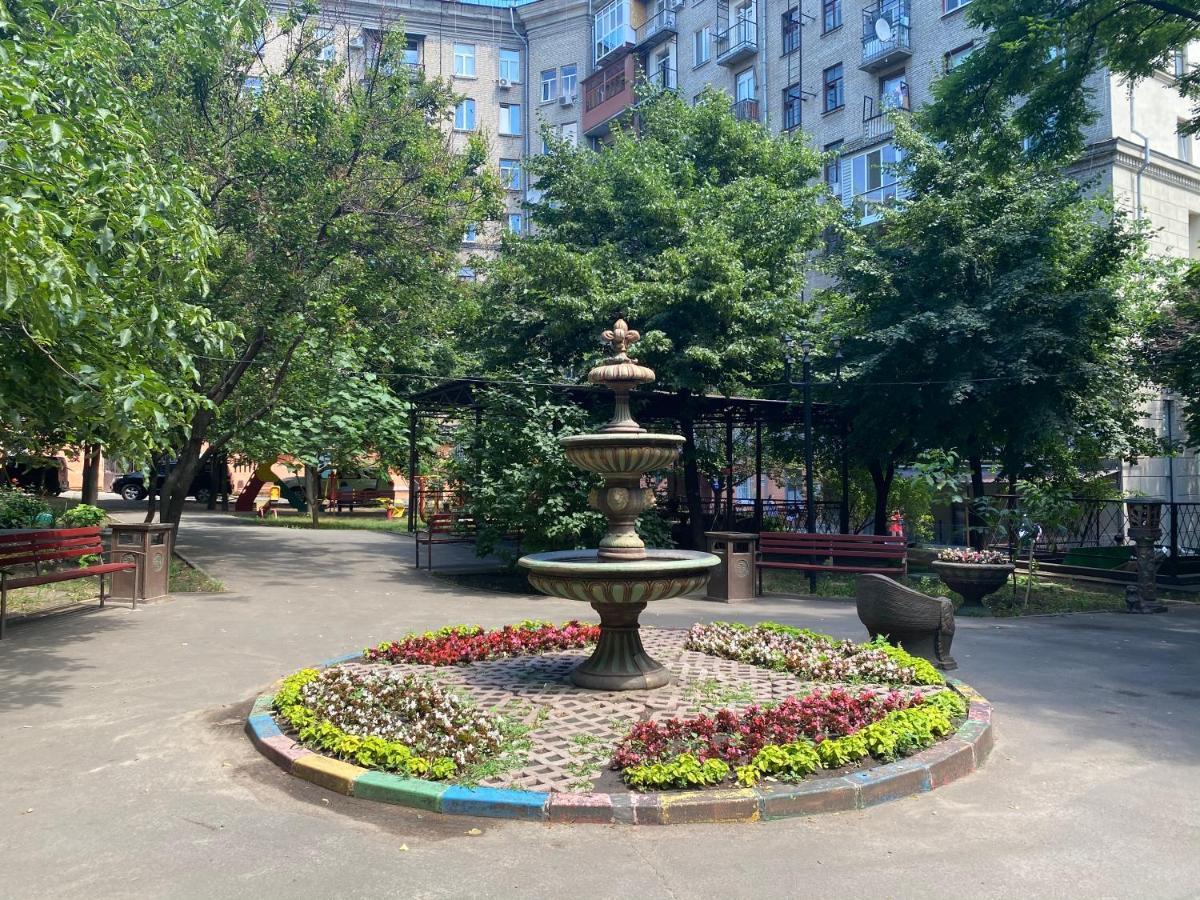 Panorama Luxury Apartment In The House With A Spire, A Historical Building In The City Centre Харков Екстериор снимка